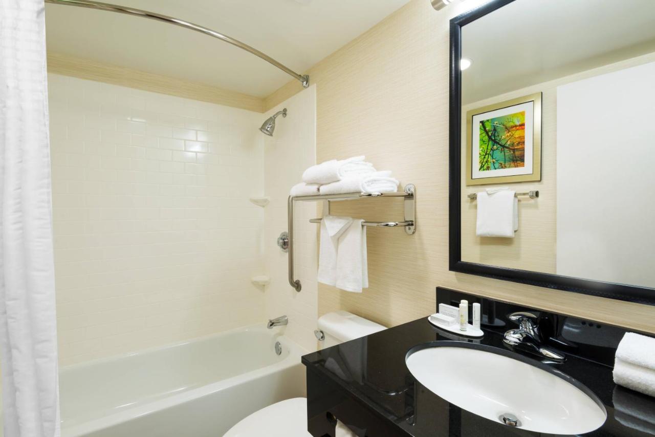 Fairfield Inn & Suites Louisville Downtown Εξωτερικό φωτογραφία